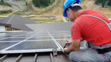 technician-solar-panel-installation