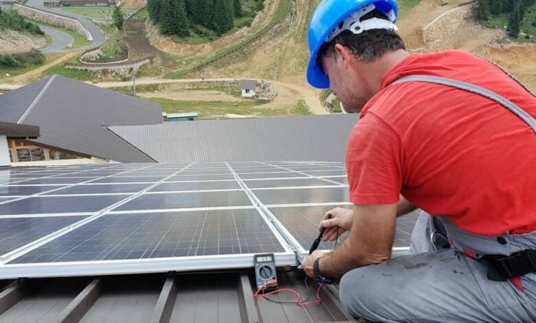 technician-solar-panel-installation